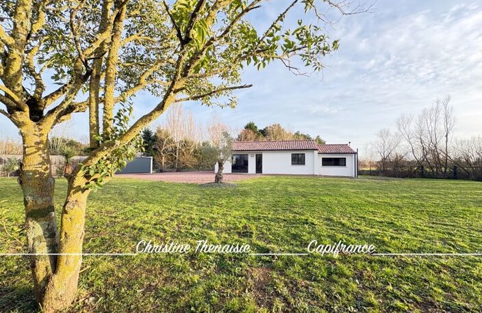 Maison à vendre Contemporaine - 2 chambres avec salle d'eau privative - Grand terrain  SAINT JEAN DE MONTS (85) — photo 2