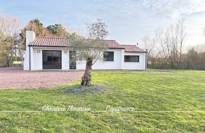 Maison à vendre Contemporaine - 2 chambres avec salle d'eau privative - Grand terrain  SAINT JEAN DE MONTS (85) — photo 3