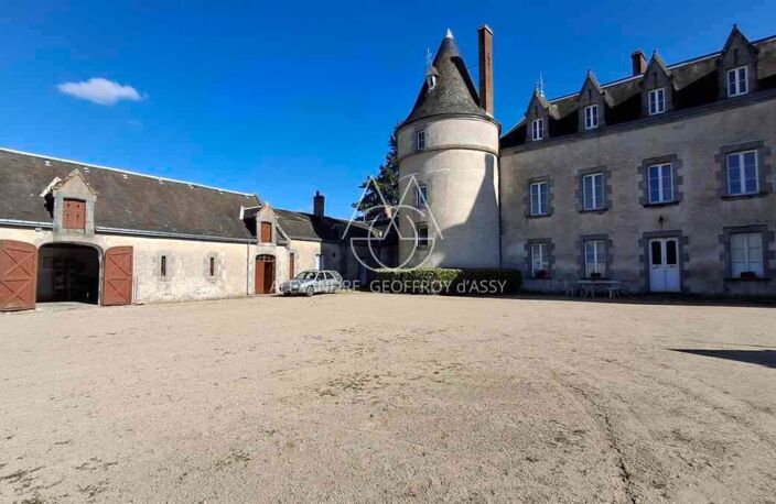 Exceptionnel château XV-XVI et XIXe avec son hameau et ses 108 hectares avec possibilité d’acheter 200ha attenants supplémentaires — photo 5