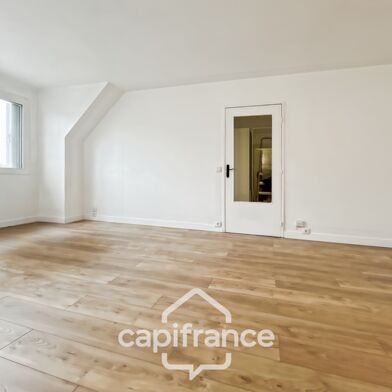 Appartement 2 pièces 915 €