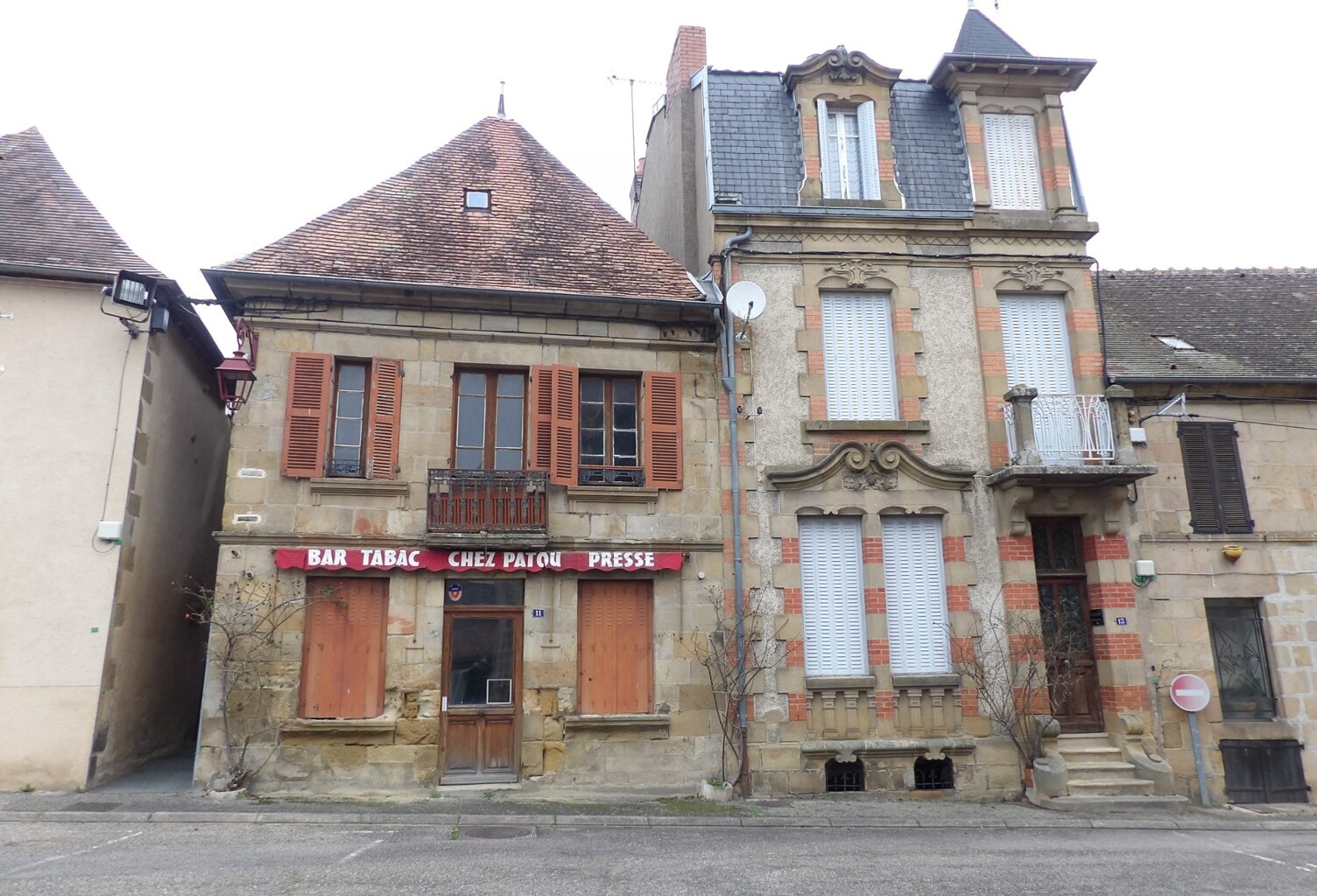 Local/bureau à vendre BUXIERES LES MINES (03) — photo 1