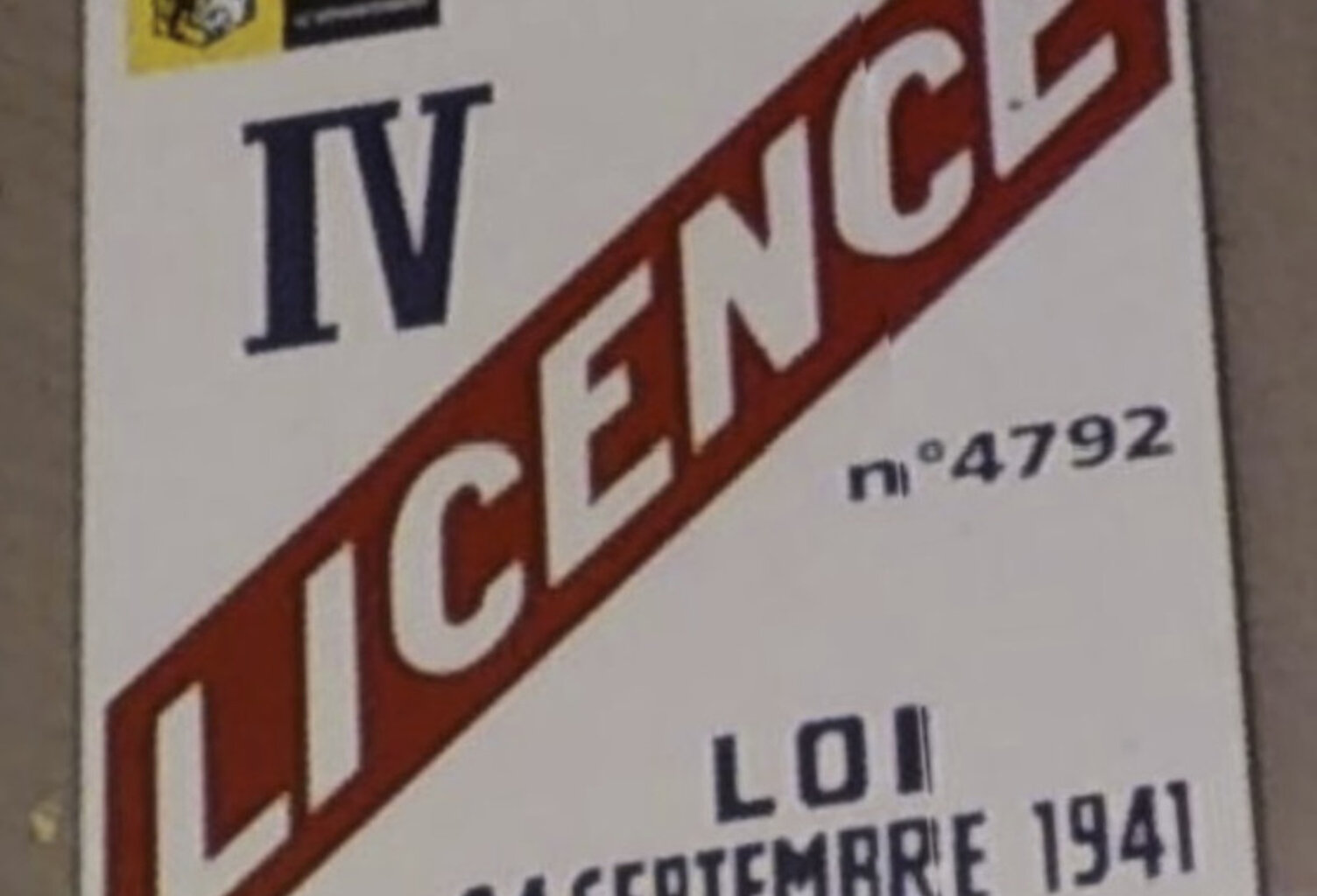 Livence IV à vendre DOUARNENEZ (29) — photo 1