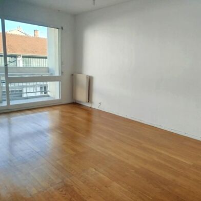 Appartement 2 pièces 1060 €