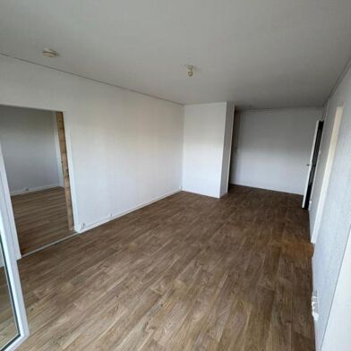 Appartement 3 pièces 770 €