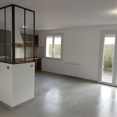 Maison 4 pièces 980 €