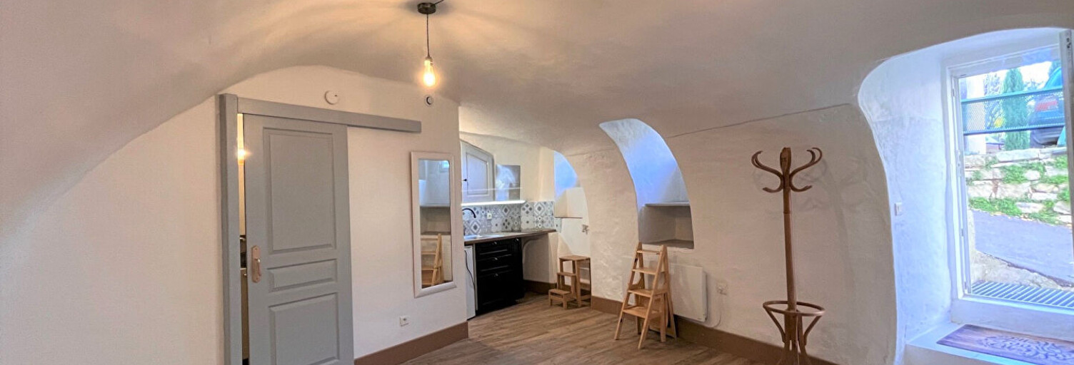 Appartement 1 Pièce 23 m² à vendre à Caseneuve (84750)
