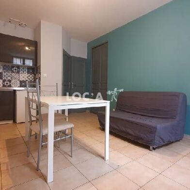 Appartement 1 pièces 450 €