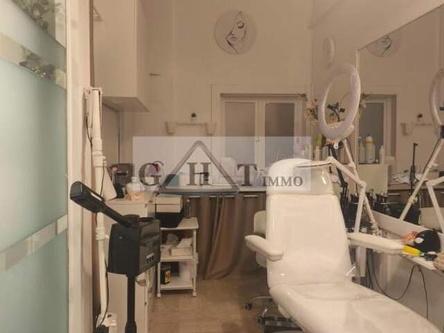 LOCAL COMMERCIAL BELLE VISIBILITE  56 M²  LE CANNET LOUE — photo du bien