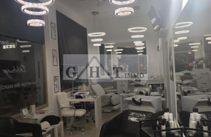 LOCAL COMMERCIAL BELLE VISIBILITE  56 M²  LE CANNET LOUE — photo 2