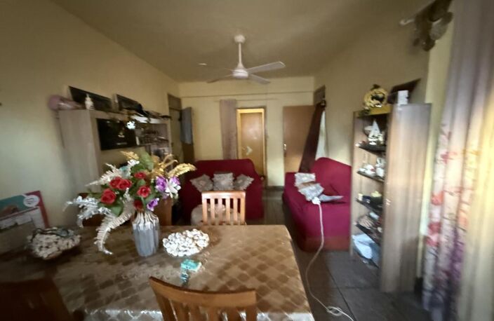 Maison à rénover 90 m2 centre ville Sainte-Suzanne — photo 2