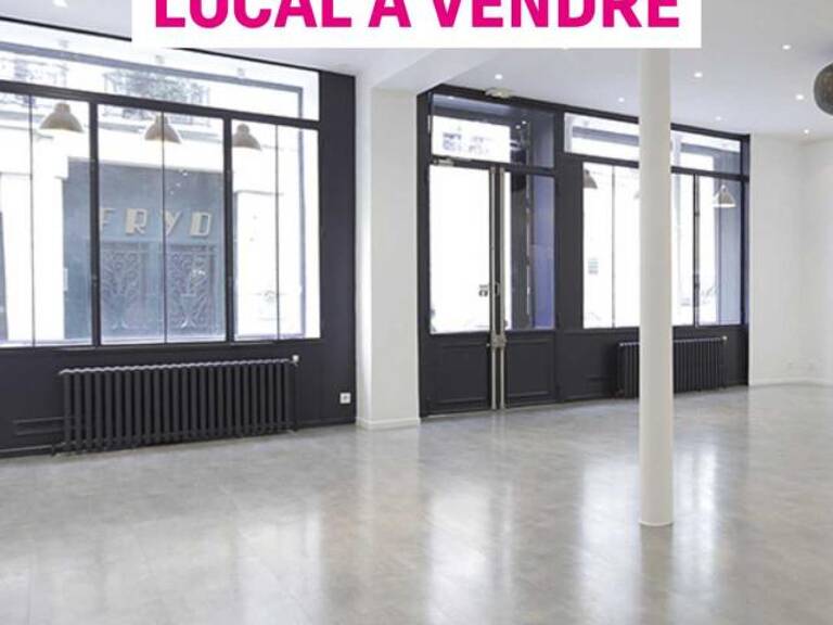 LOCAL 117 m² - 3 MARES - PROCHE NOUVEL AXE — photo 1