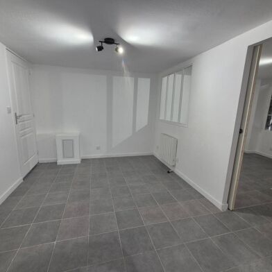 Appartement 3 pièces 800 €