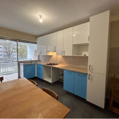 Appartement 4 pièces 1300 €