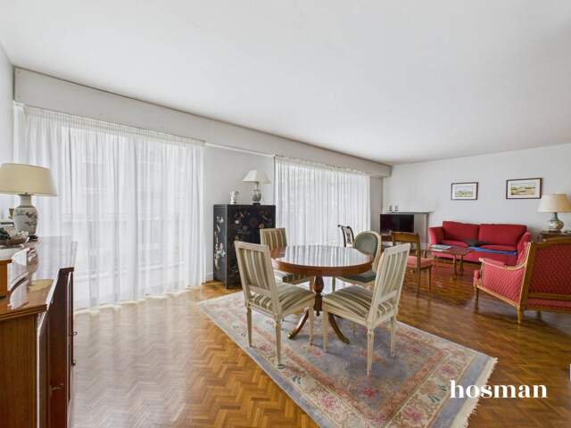 Versailles – Montreuil • Grand 5 pièces traversant de 116 m² • Balcon filant plein soleil • Calme absolu • Parkings en option — photo du bien