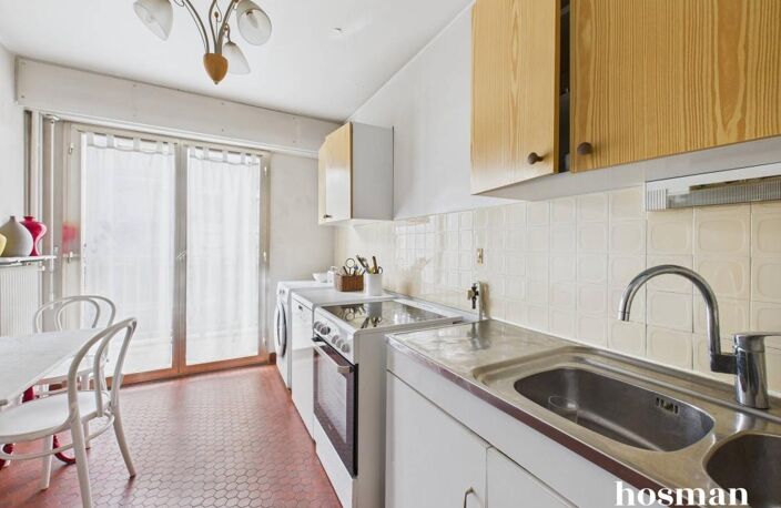 Versailles – Montreuil • Grand 5 pièces traversant de 116 m² • Balcon filant plein soleil • Calme absolu • Parkings en option — photo 4