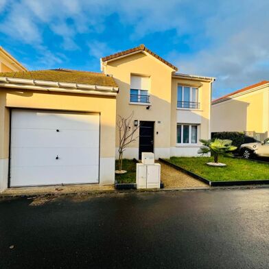 Maison 5 pièces 323500 €