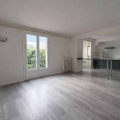 Appartement 4 pièces 755 €