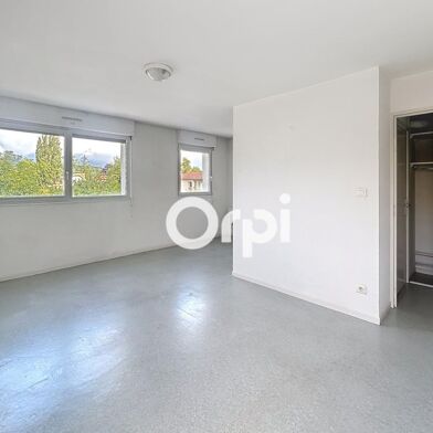 Appartement 1 pièces 560 €