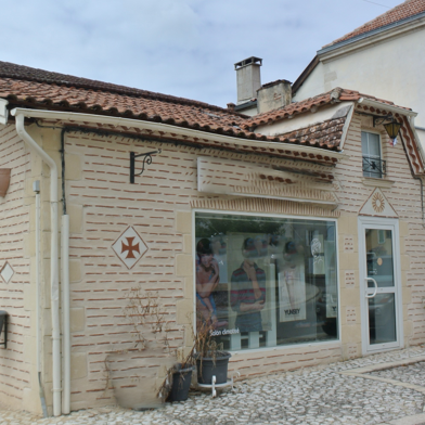 Maison  75000 €