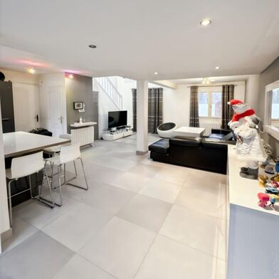 Maison 4 pièces 400000 €