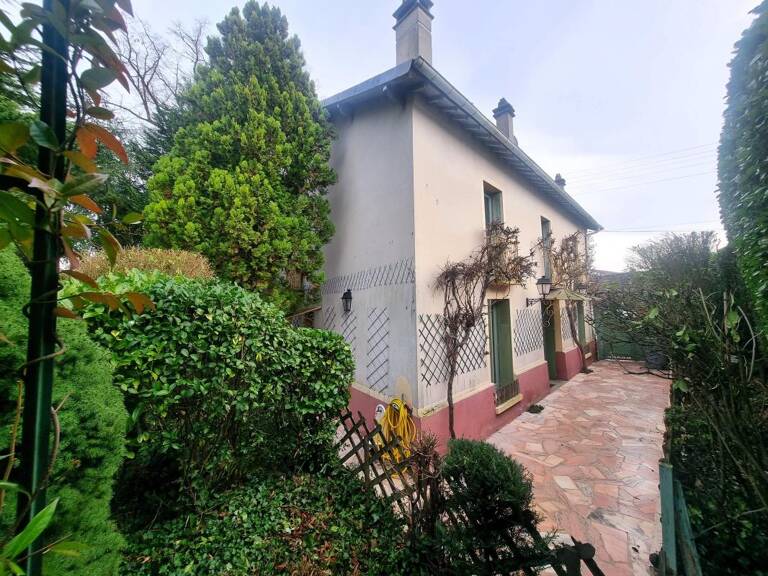 Maison de charme à Vendre — photo 1