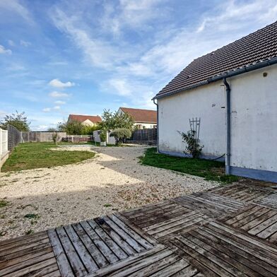 Maison 3 pièces 812 €