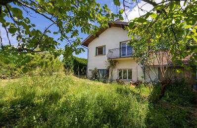 Villa sur terrain possédant 2 grands ateliers — photo du bien