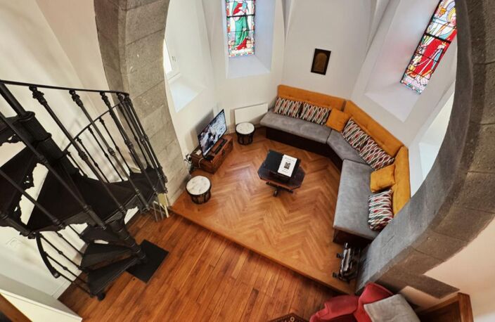 Bien d'exception : Chapelle rénovée au Mont-Dore 55,5 m²  210 000  FAI — photo 3