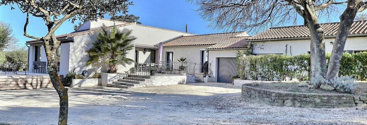 Maison 10 Pièces 222 m² à vendre à Uzès (30700)
