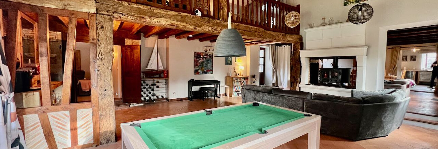 Maison 7 Pièces 231 m² à vendre à Sauzé-entre-Bois (79190)