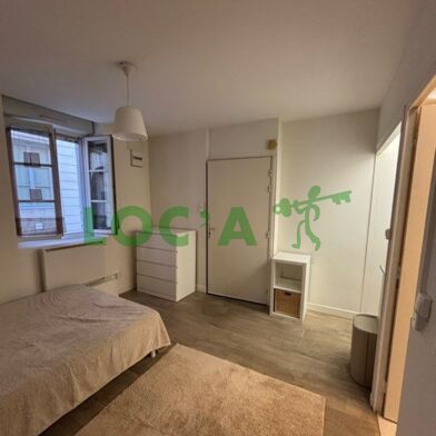 Appartement 1 pièces 520 €