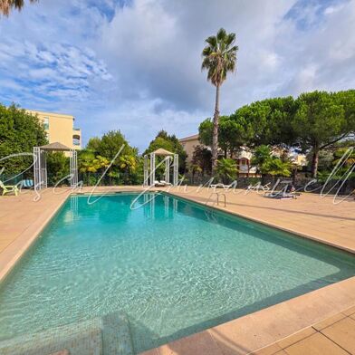 Appartement 4 pièces 599720 €