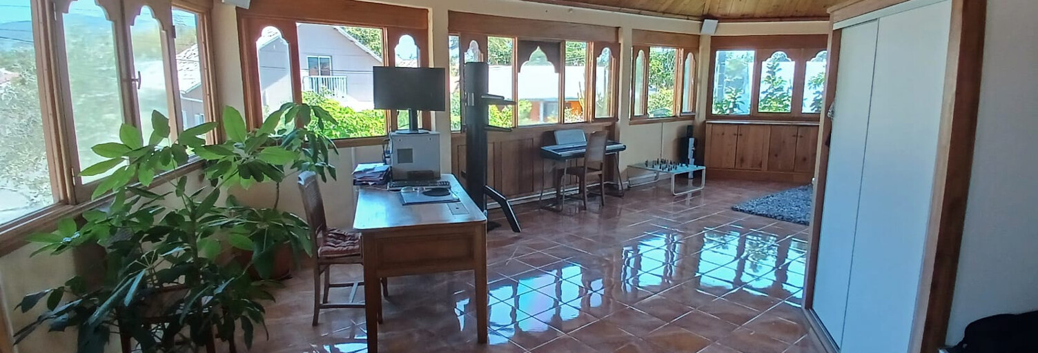 Maison 14 Pièces 350 m² à vendre à Saint-André (97440)