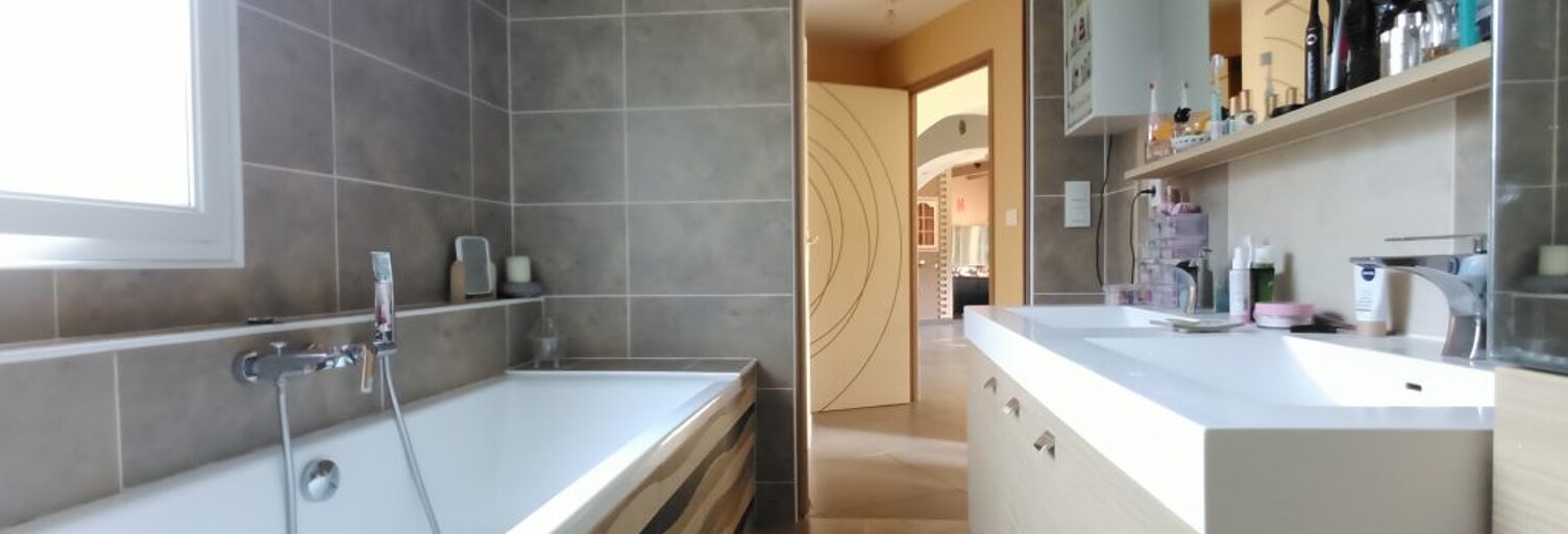 Maison 7 Pièces 206 m² à vendre à Saint-Amans-Soult (81240)