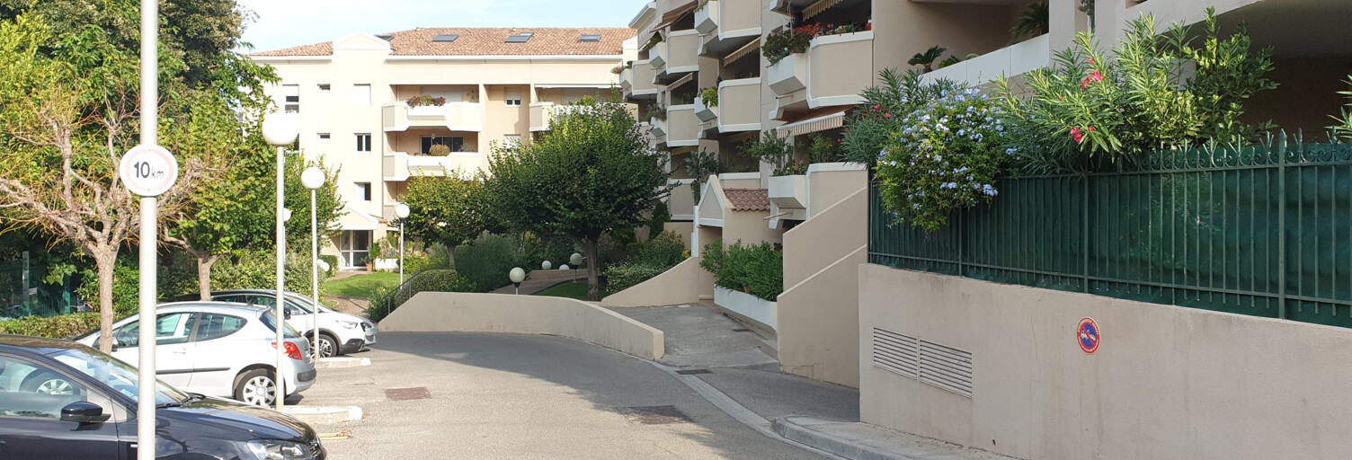 Appartement 3 Pièces 82 m² à louer à Marseille 8 (13008)