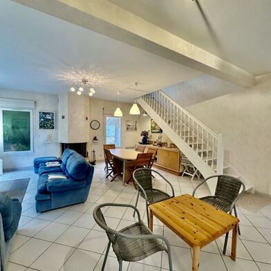 Maison 8 pièces 706520 €