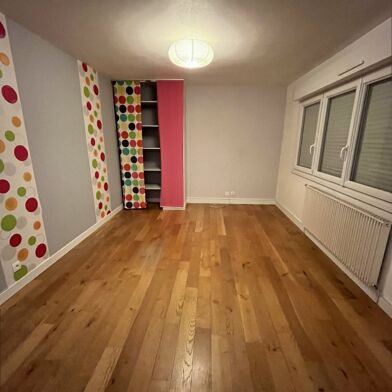 Appartement 3 pièces 184000 €