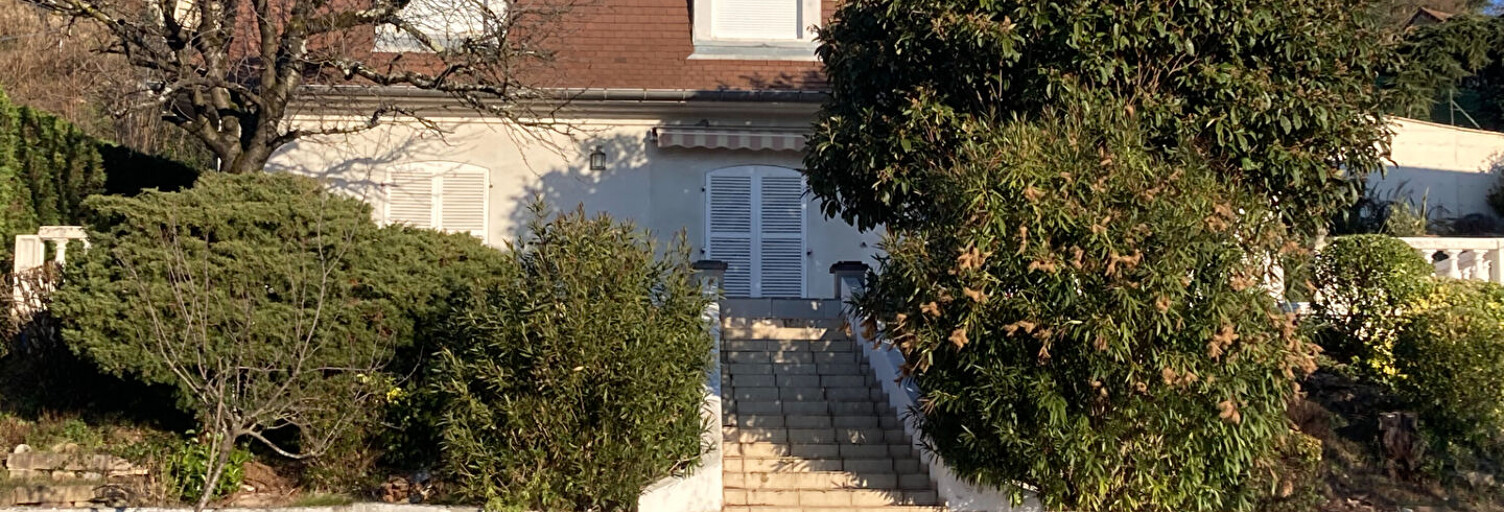 Maison 7 Pièces 212 m² à vendre à Solaize (69360)