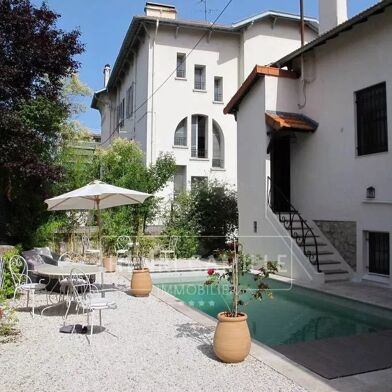 Maison 10 pièces 1990000 €