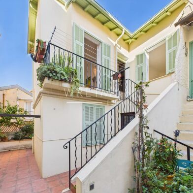 Appartement 3 pièces 245000 €