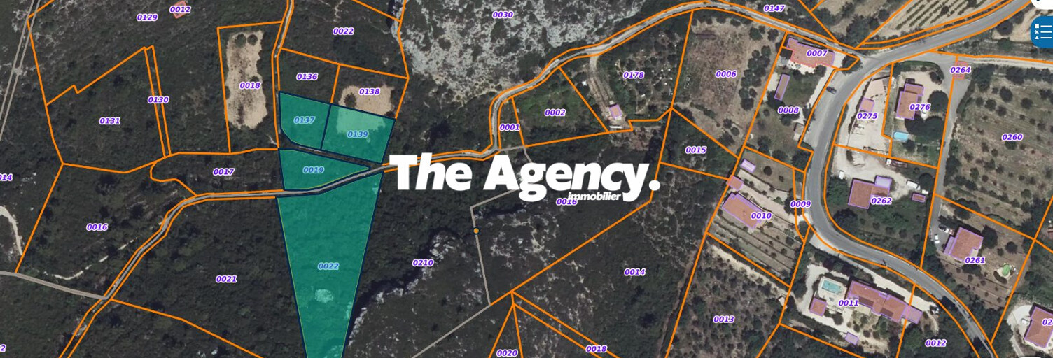 Terrain  3472 m² à vendre à Roquevaire (13360)