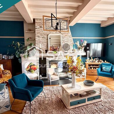 Maison 8 pièces 400000 €