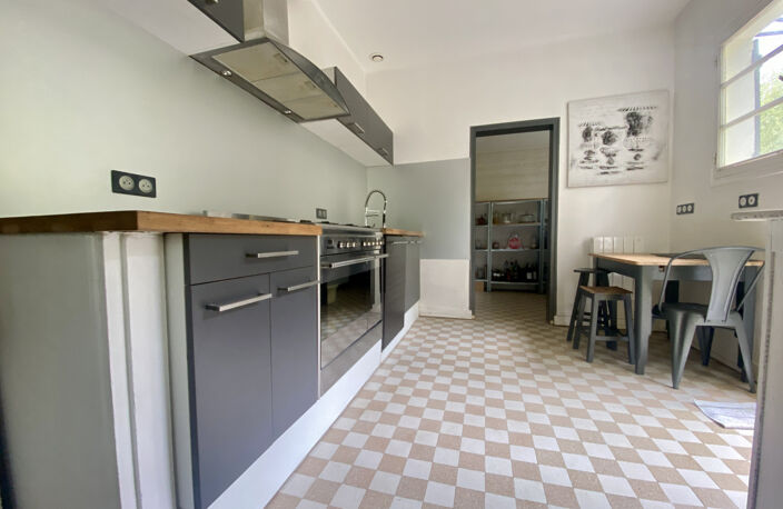 ANDERNOS LES BAINS, Maison de type T4 Grande parcelle Dépend — photo 2