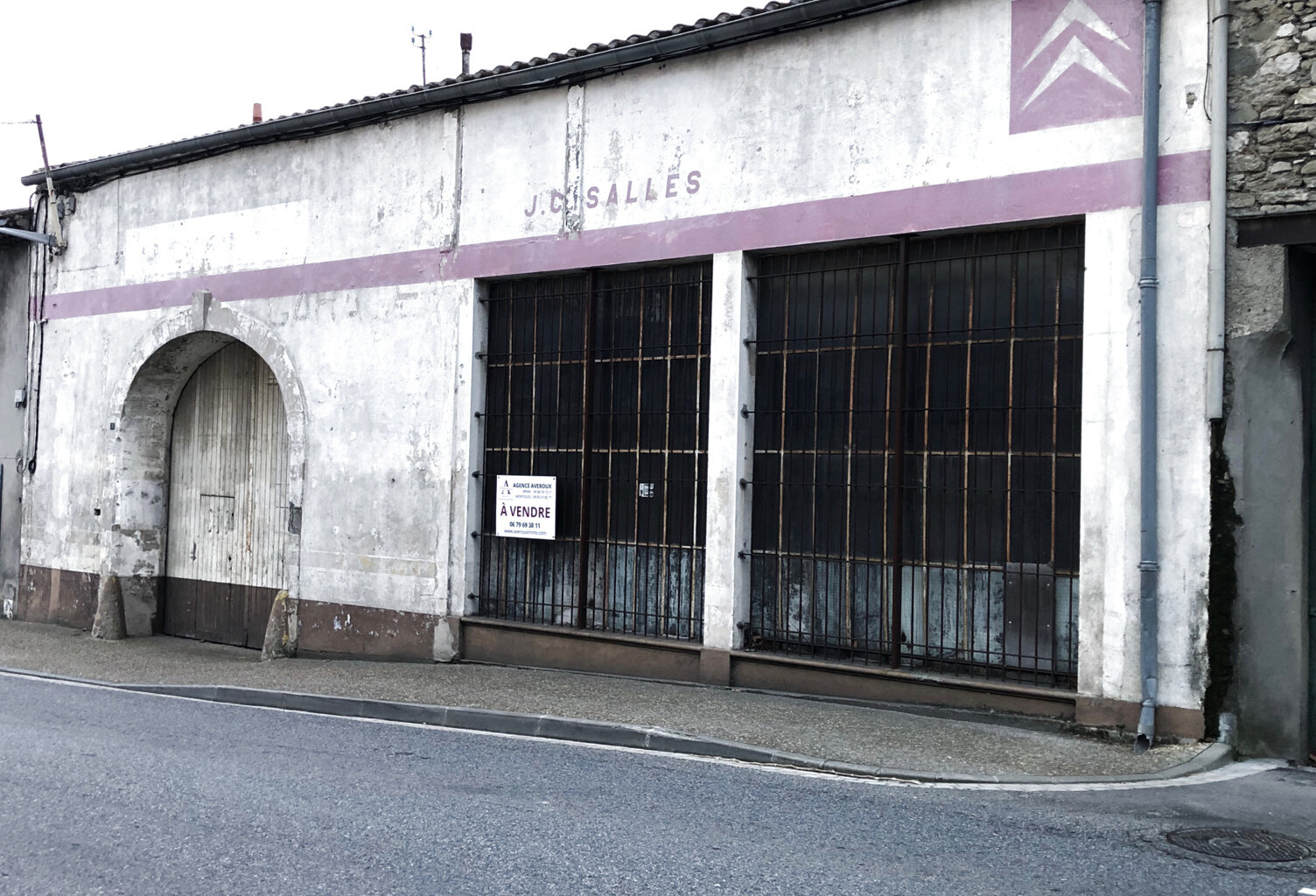 Ancien atelier de mécanique — photo 1