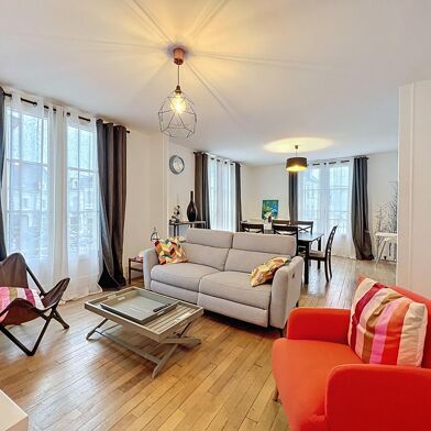 Appartement 5 pièces 254880 €