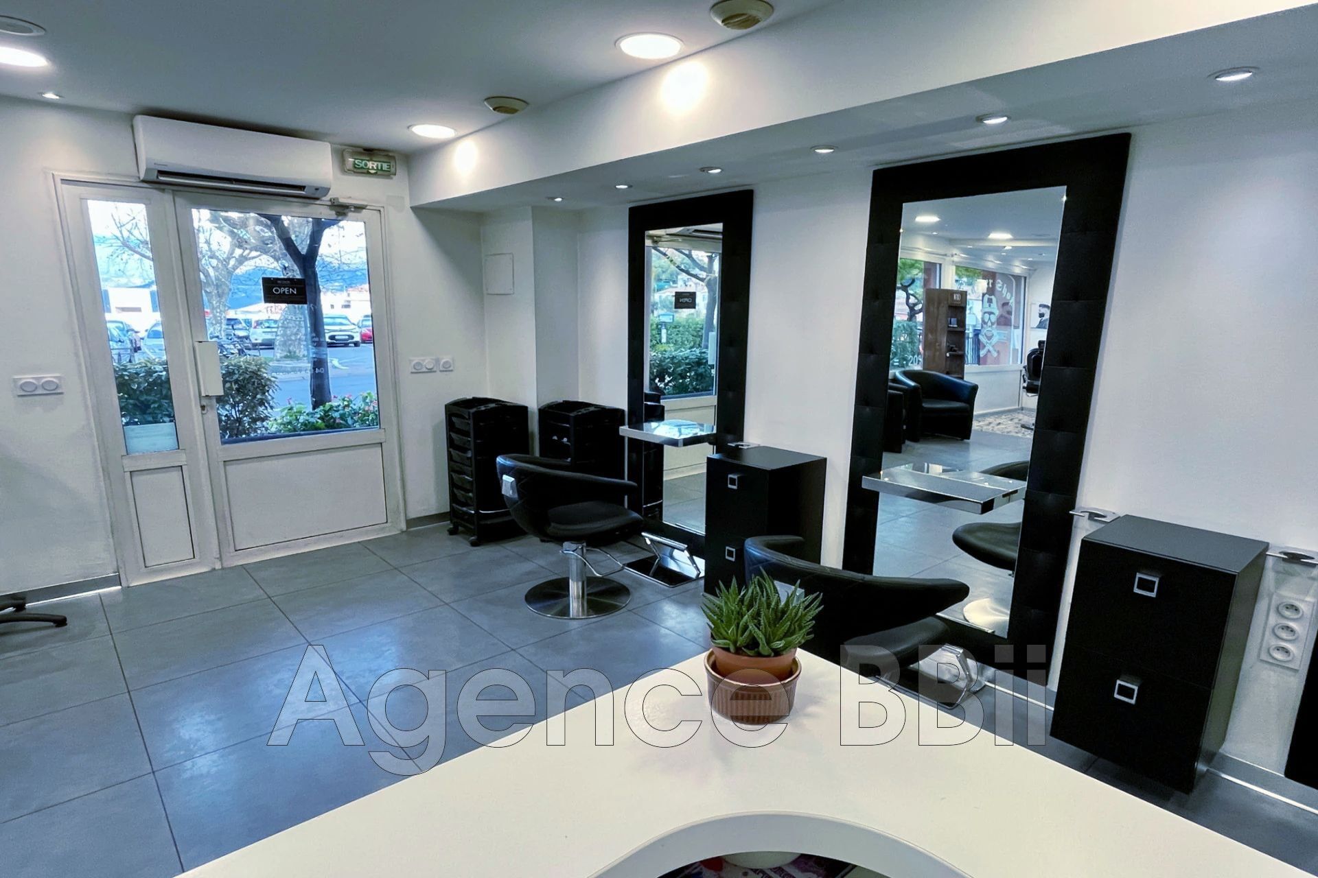 Local commercial  à vendre Gattières 06510