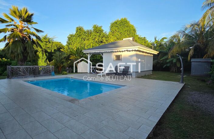 SAINTE-ANNE  ENSEMBLE IMMOBILIER RÉCENT AVEC PISCINE  3 LOGEMENTS — photo 3