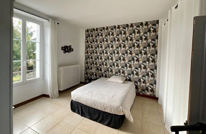 Maison de maître à vendre à Mehun sur Yèvre — photo 5