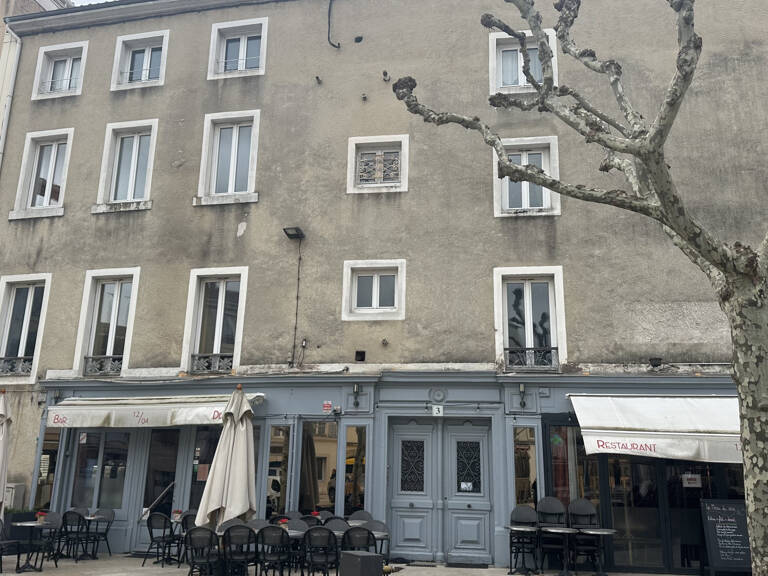 Immeuble de 245 M2 comprenant 4 T2 et 1 T4 — photo 1
