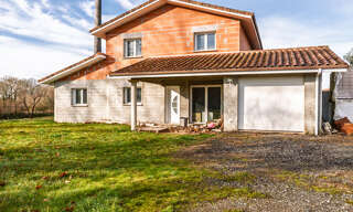 Immeuble  300 m² à vendre à Magescq (40140)